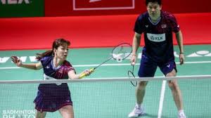 地屹立於巔 地屹立於巔